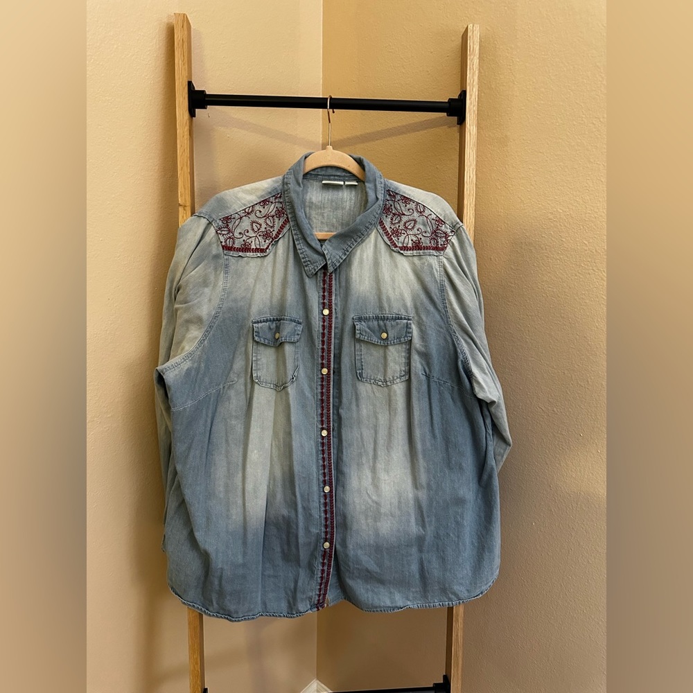 Cato | 26-28W | Jean Western Style Button Down